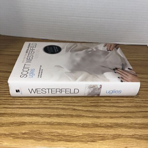 Specials (The Uglies) by Westerfeld, Scott Hardback Book Collectors Edition - Picture 5 of 5